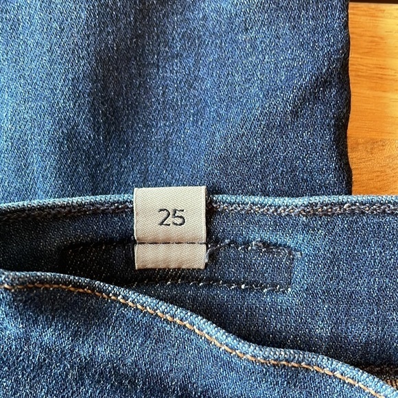 CITIZENS of Humanity Rocket High Rise Skinny Jeans - Picture 4 of 8